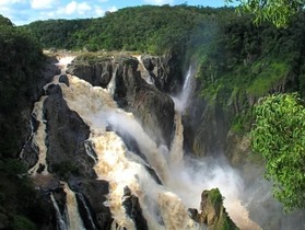 雨の後は迫力の姿が楽しめるバロン滝