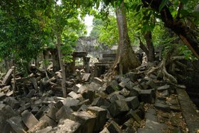 東のアンコールと呼ばれる遺跡はまるでラピュタの世界