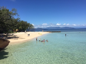 スノーケリングのみでのんびりグリーン島